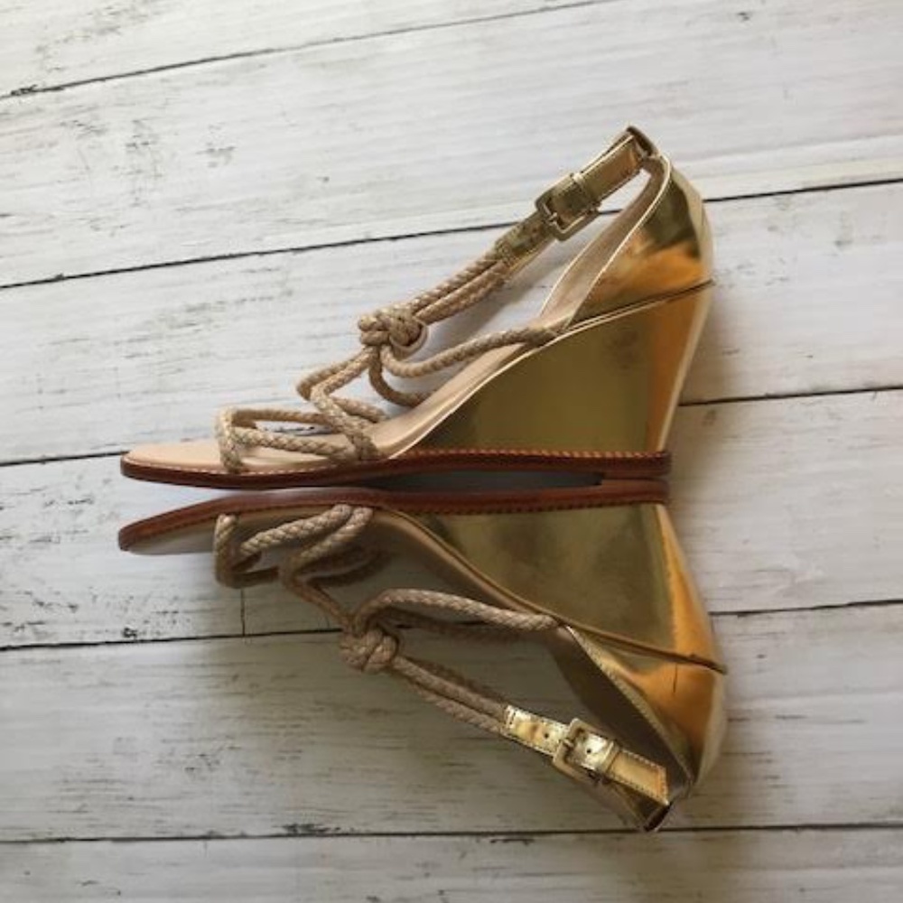 COLE HAAN GOLD ANKLE WEDGE SZ. 8B - Picture 4 of 11